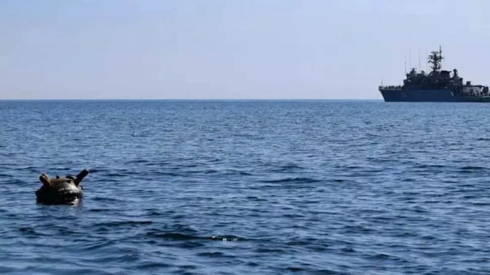 Alertă pe Marea Neagră. Un petrolier ar fi explodat și este în flăcări, la câteva zeci de kilometri de Sulina