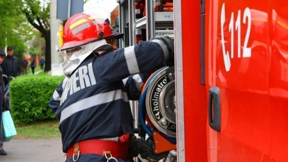 Pompierii au intervenit la 513 incendii în România, în doar trei zile: peste 2.300 de hectare de teren au fost afectate