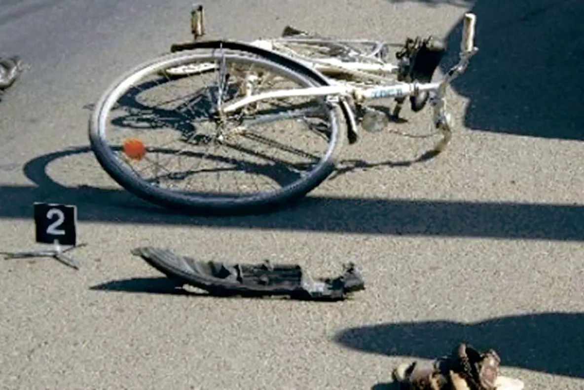 Biciclist minor, lovit de mașină, pe o stradă din Buzău