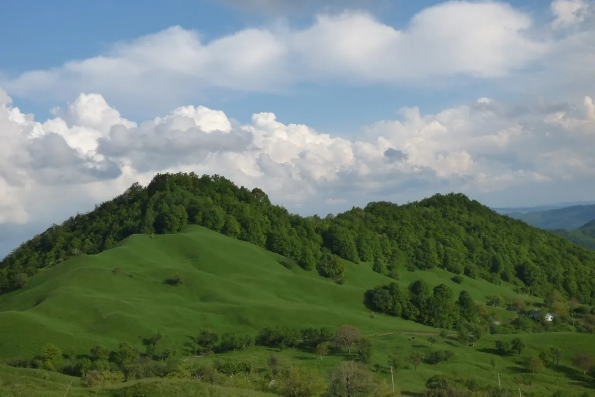 Șapte turiști din Brăila, rătăciți în Munții Buzăului