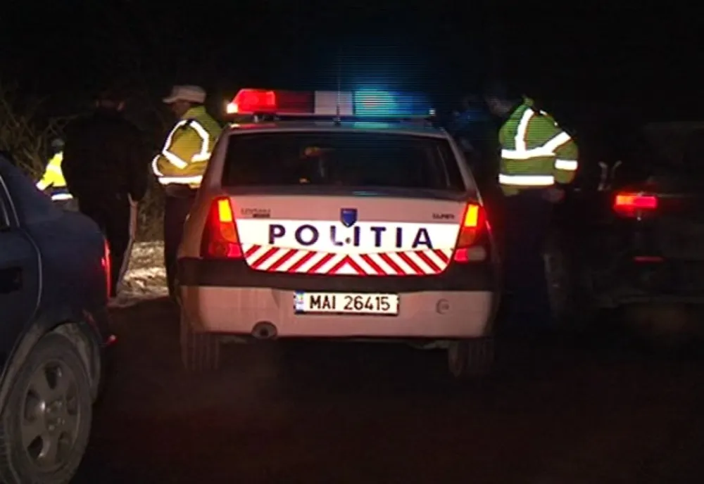 S-a îmbătat și-a plecat la plimbare cu o mașină furată