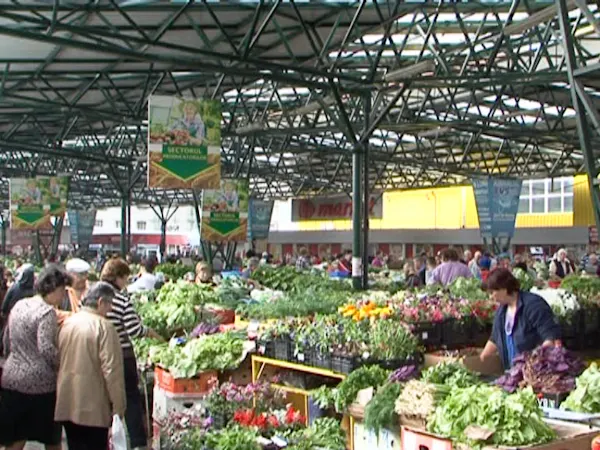 Video| Dezinfecție, în piețele buzoiene