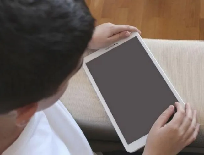 Tablete gratuite, pentru copiii din familii cu venituri reduse