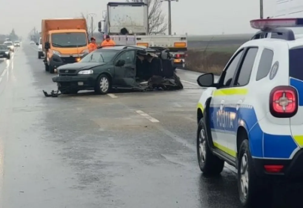 Accident cu două persoane rănite pe DN2 E85