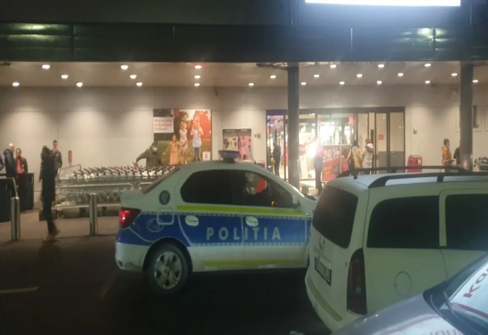 Poliţiştii au aplicat 69 sancţiuni contravenţionale în valoare de peste 15.000 de lei