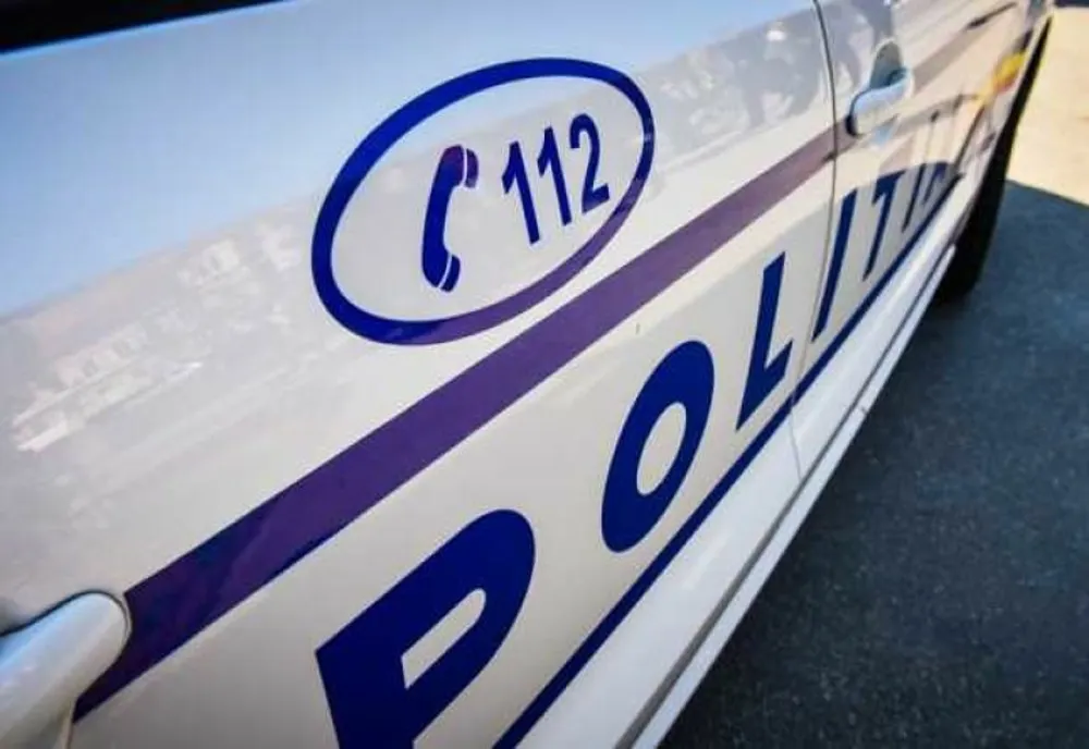 Un minor de 9 ani prins cu rucsacul în spate în care avea bunurile furate dintr-o locuință