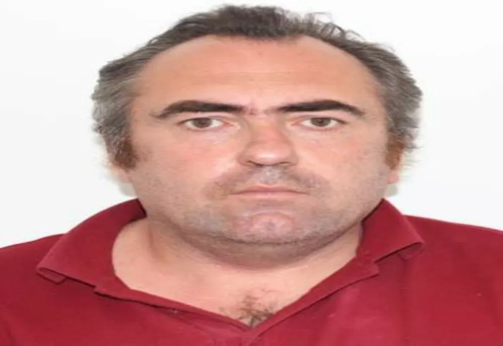 Bărbat de 43 de ani dat dispărut de familie