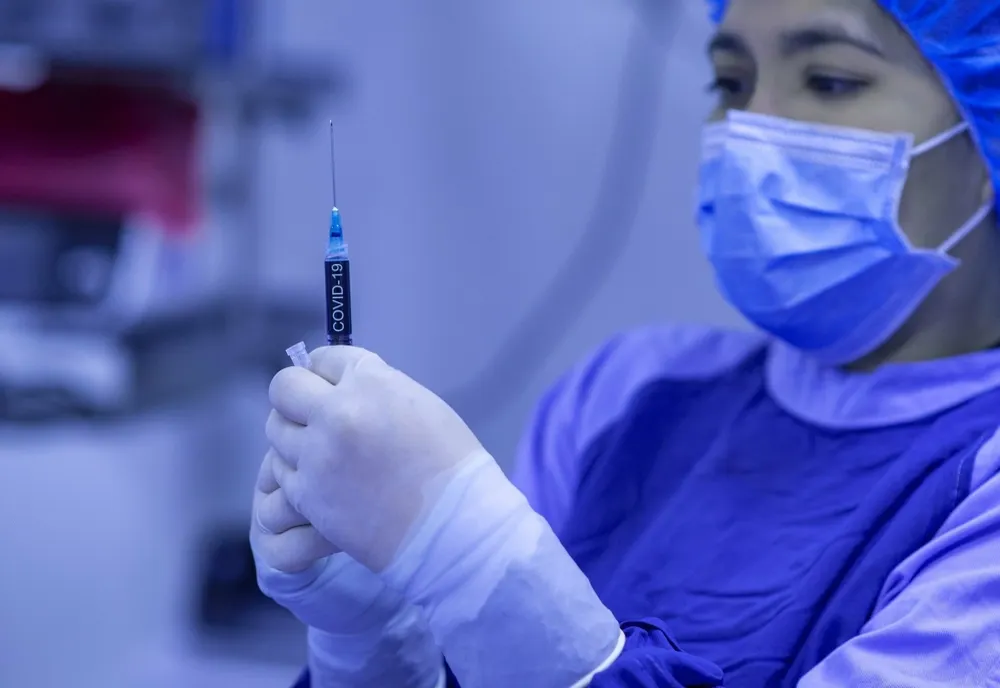 Motivul pentru care peste 150 de școli din Buzău au trecut în sistem online, deși peste 60% din personal este vaccinat