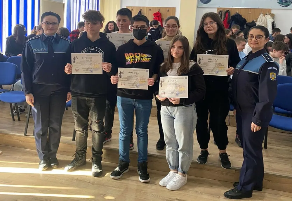 Câștigătorii în plan local ai concursului “Respect legea! Respect viața!” vor merge în etapa naţională la Muzeul Naţional al Poliţiei Române din Târgovişte