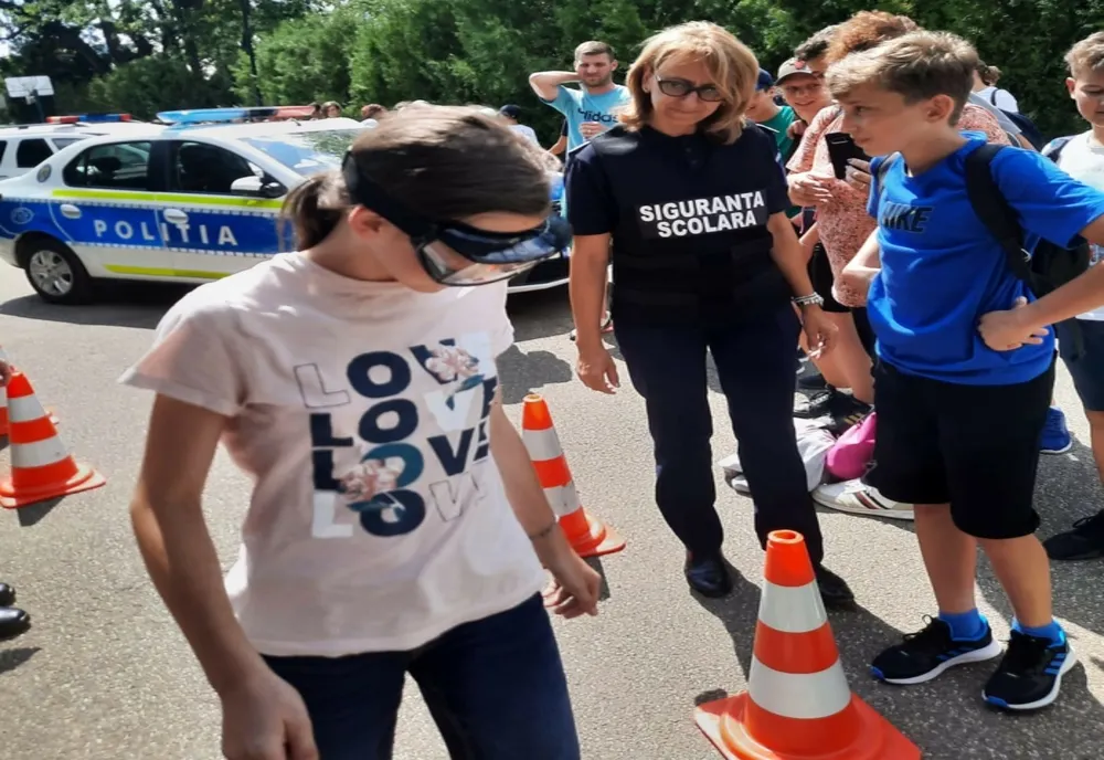 Vizita poliţiştilor Biroului Siguranţă Şcolară la elevii din cadrul Liceului Tehnic Buzău 