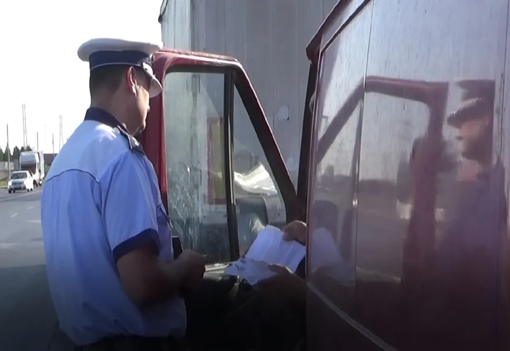 Polițiștii buzoieni au reținut în ziua de 23 august un număr de 20 de permise de conducere