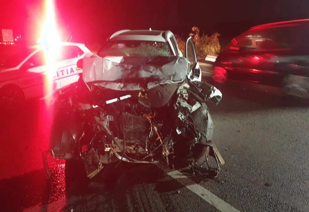Coliziune frontală, pe DN2E85, între un autoturism și un autocamion