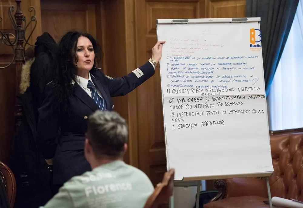 Acțiuni ale polițiștilor din cadrul Biroului Siguranță Școlară în vederea prevenirii violenței în școli