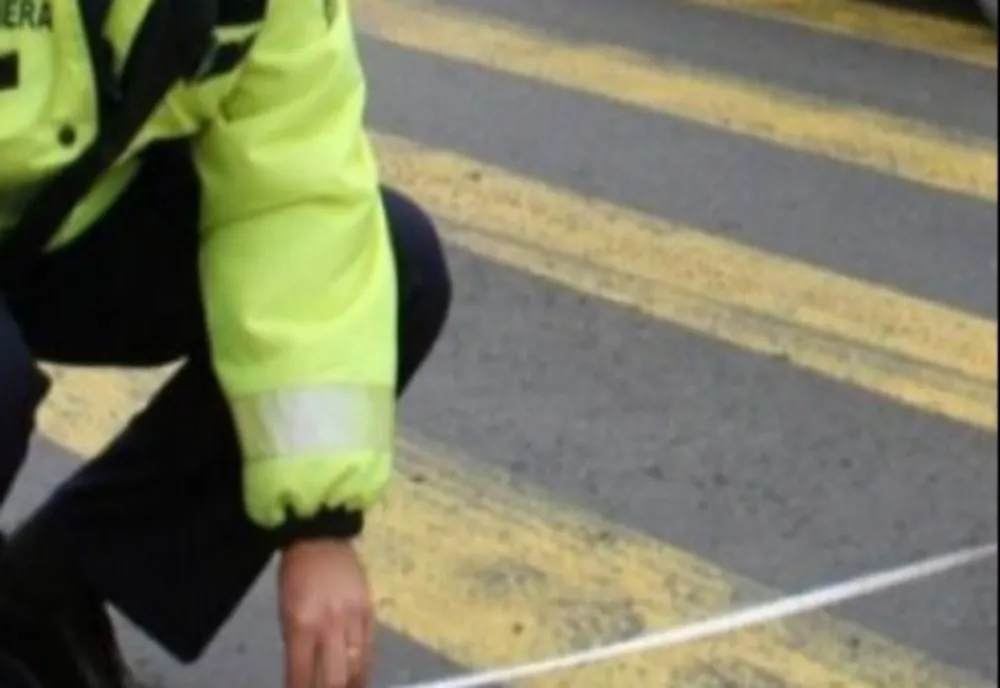 Tată și fiu accidentați în zona trecerii de pietoni 
