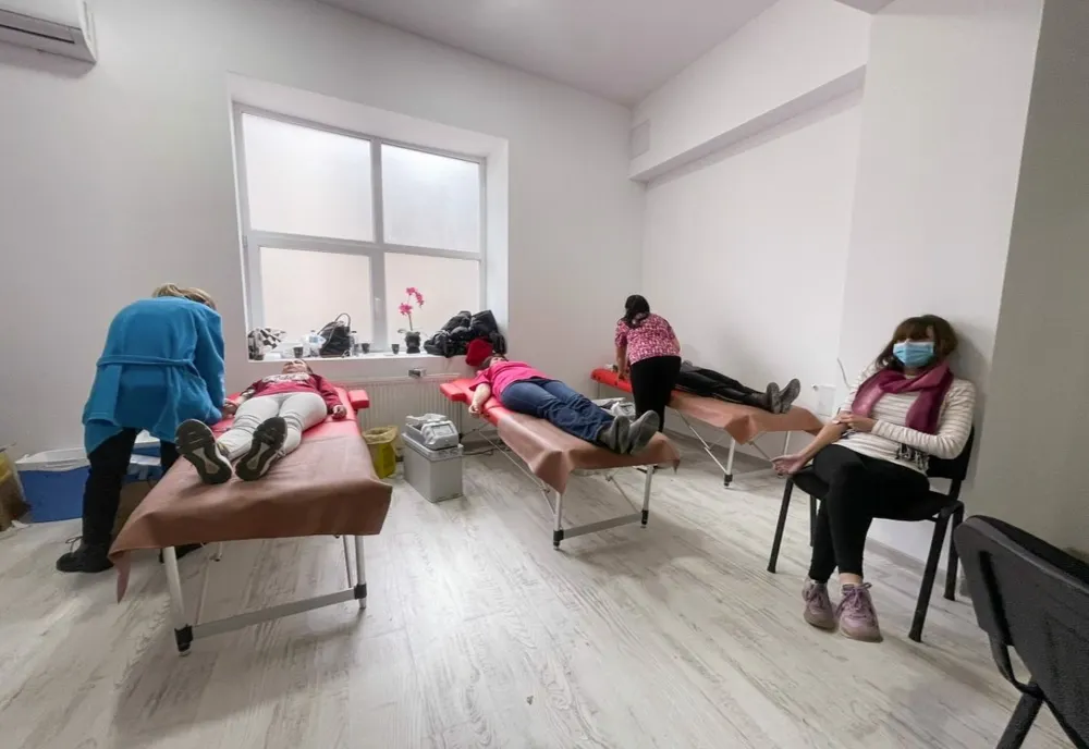 Preoții continuă campania 'Donează sânge, salvează o viață!' și în Protoieria Râmnicu-Sărat