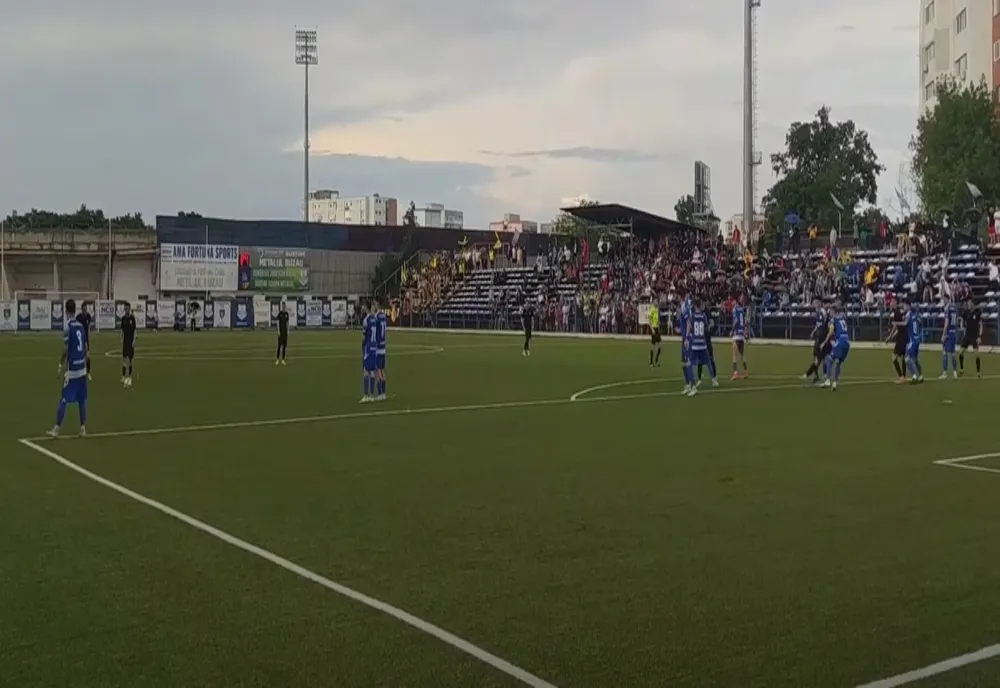 Metalul Buzău a ratat șansa de a juca finala barajului de promovare în Liga a 2-a după ce a pierdut pe teren propriu returul cu Ceahlăul Piatra Neamț