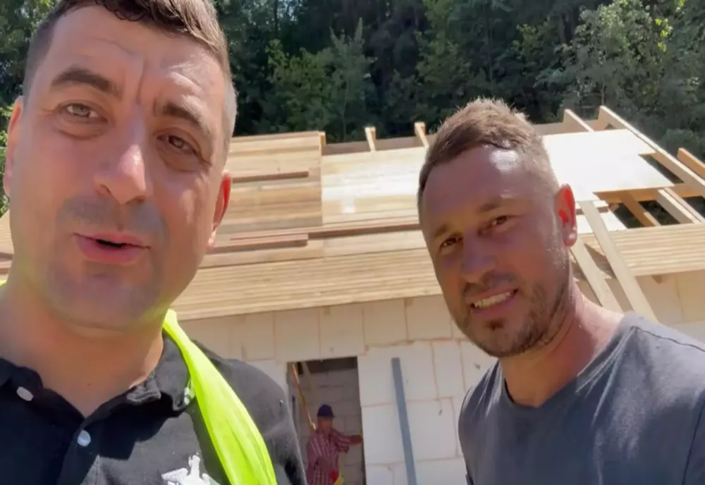 GEORGE SIMION A AJUNS LA BROȘTENI, COMUNA DISTRUSĂ DE INUNDAȚII. AUR RECONSTRUIEȘTE LOCALITATEA - VIDEO