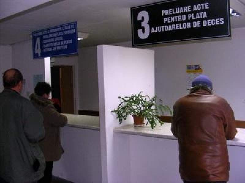 La Buzău nu mai sunt bani pentru ajutoarele de înmormântare