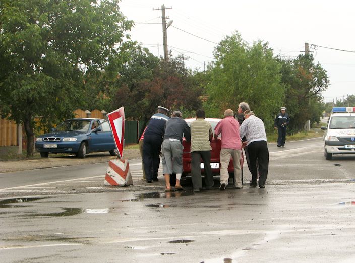 Accident grav, pe DJ 102 S