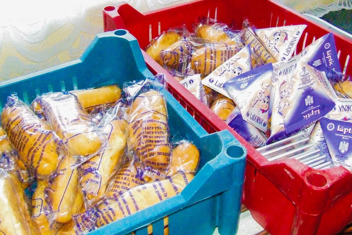 Elevii buzoieni, în continuare fără lapte și corn