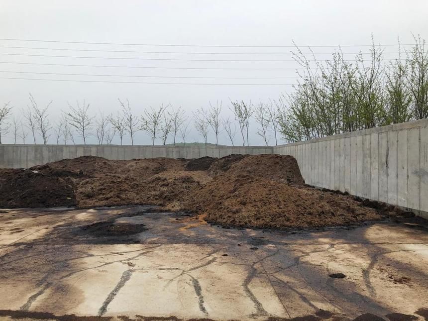 Anchetă la Vernești după ce s-a constatat că o platformă de gunoi realizată cu fonduri de la Banca Mondială nu este funcțională