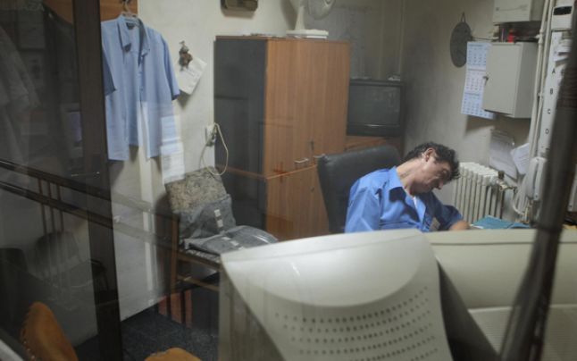 Raiul hoților. La Buzău, agenții de pază dorm sau sunt băuți