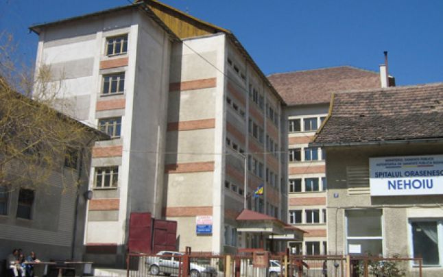 S-a aruncat în gol, pe geamul spitalului !