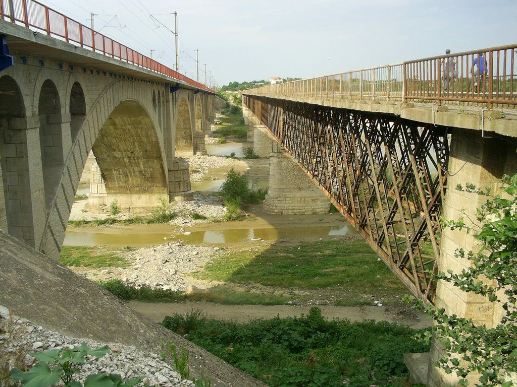 Termenul de finalizare a podului de la Vadu Pașii va fi respectat, anunță președintele CJ Buzău