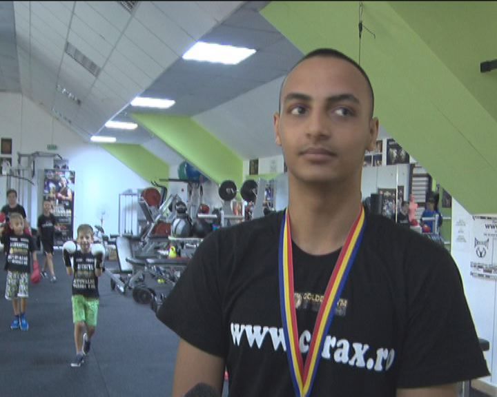 Aur pentru un pugilist buzoian, la Cupa României