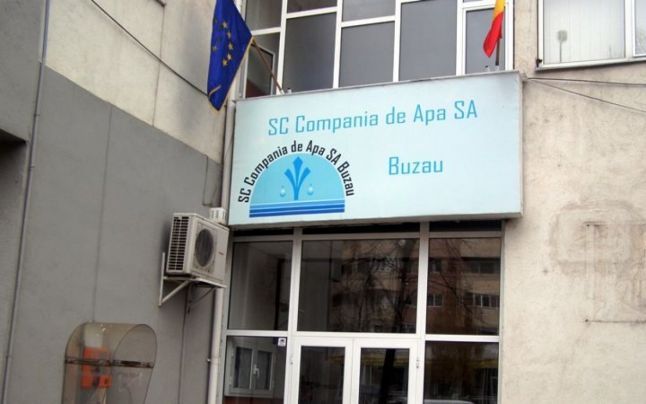 2.864.000 lei cere Compania de Apă pe sediul din centrul orașului