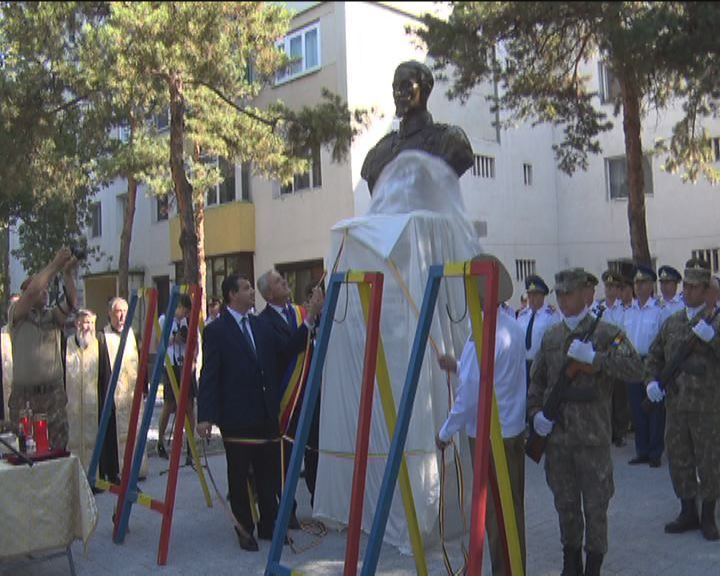 Bustul Mareșalului Alexandru Averescu, dezvelit azi