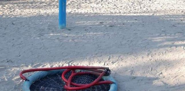 Leagăn căzut peste un copil de 7 ani. Mesajul cutremurător al mamei