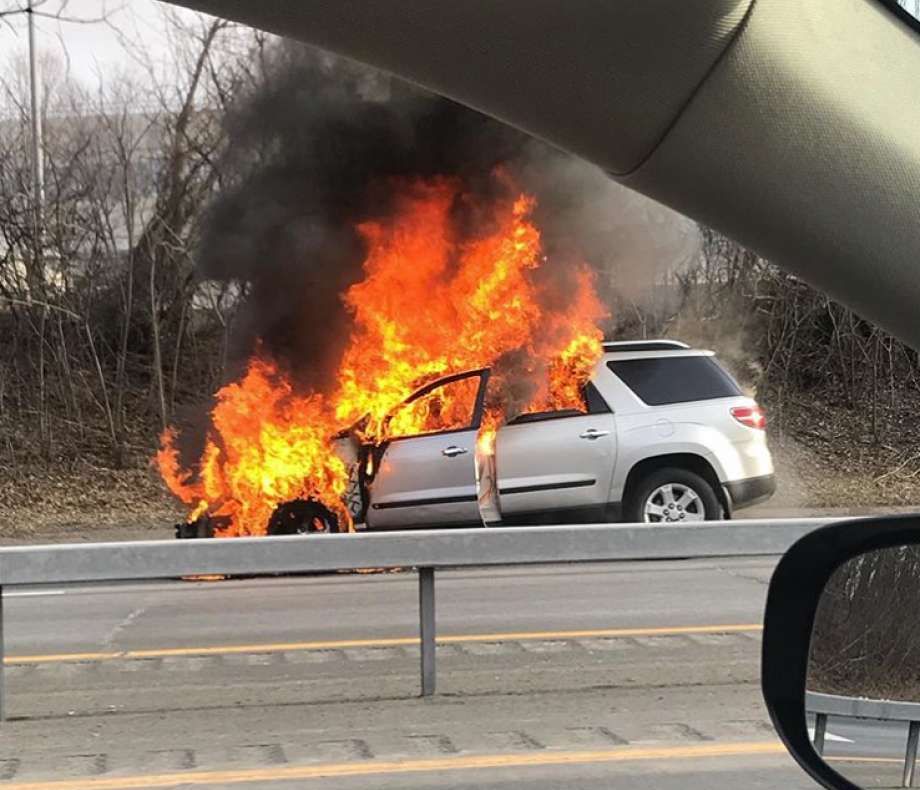Accident cu patru victime și mașini în flăcări