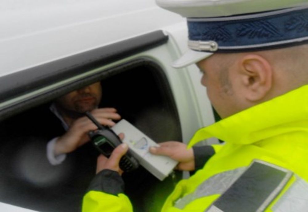 Mergea cu mașina pe șapte cărări