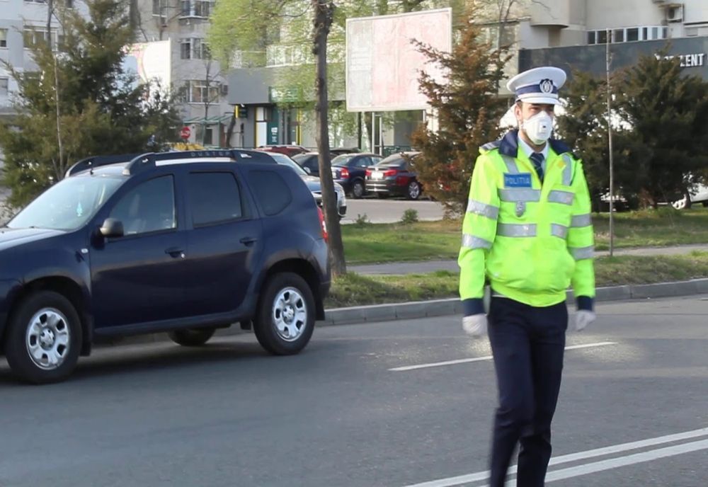 19 permise de conducere reţinute de poliţiştii în câteva ore