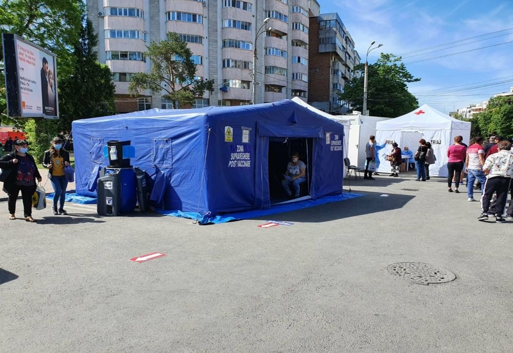 Centre de vaccinare în parcările unor societăți comerciale din municipiule Buzău și Râmnicu Sărat