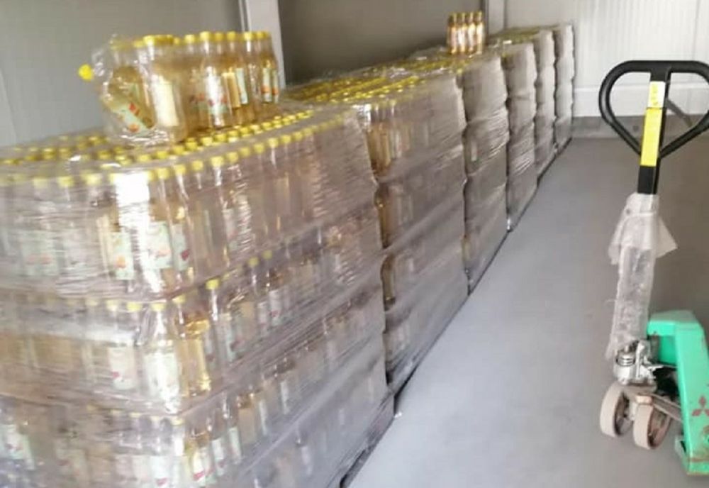 ANPC a descoperit oțet falsificat la două fabrici din județul Buzău 