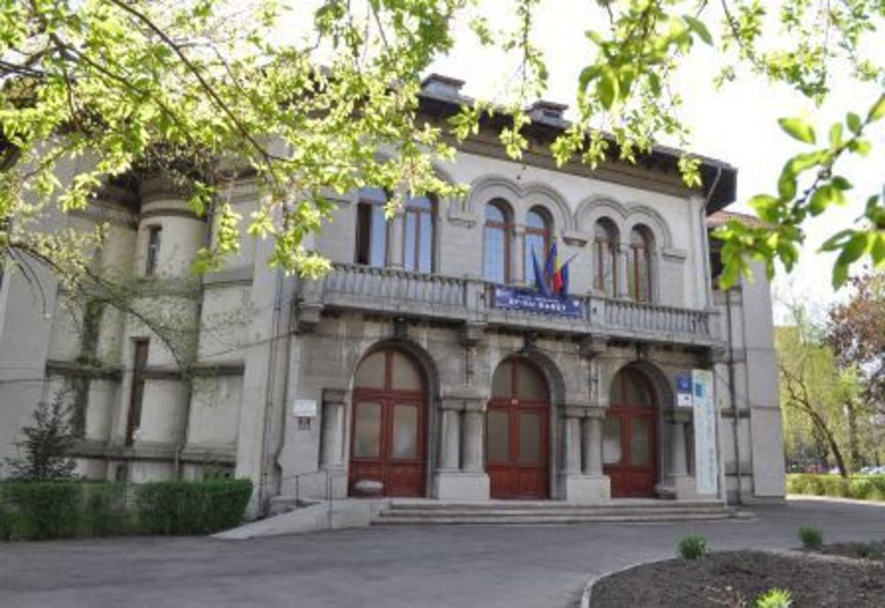 Concurență la unele posturi de directori, dar și multe școli fără candidați