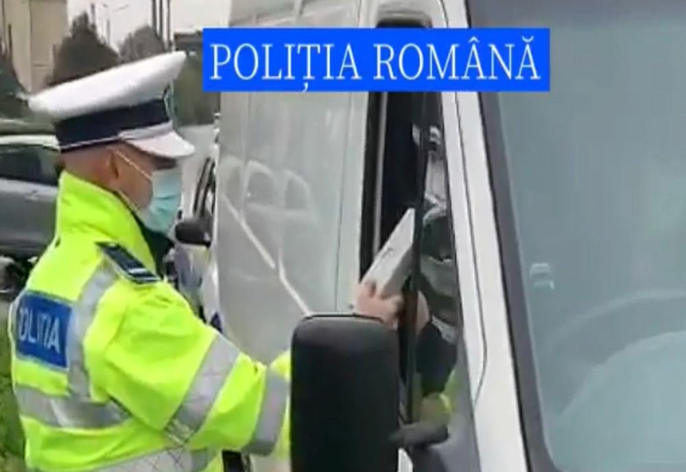 Nereguli în trafic constatate de poliţişti și sancționate cu 124 de amenzi
