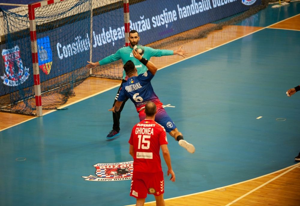 HC Buzău a fost învinsă pe teren propriu de campionii de la Dinamo București