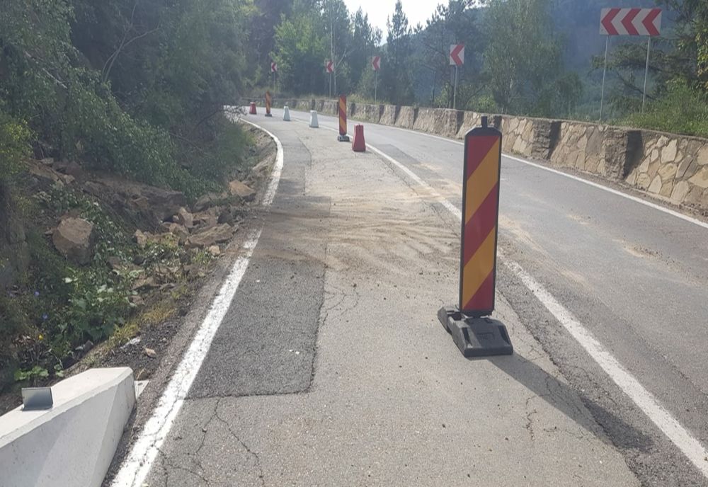 Căderi de pietre pe DN 10 Buzău-Brașov