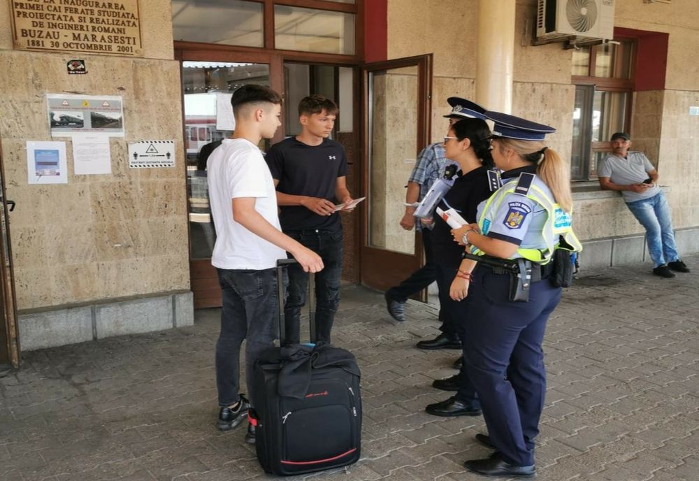 Polițiștii de prevenire, în dialog cu cetățenii