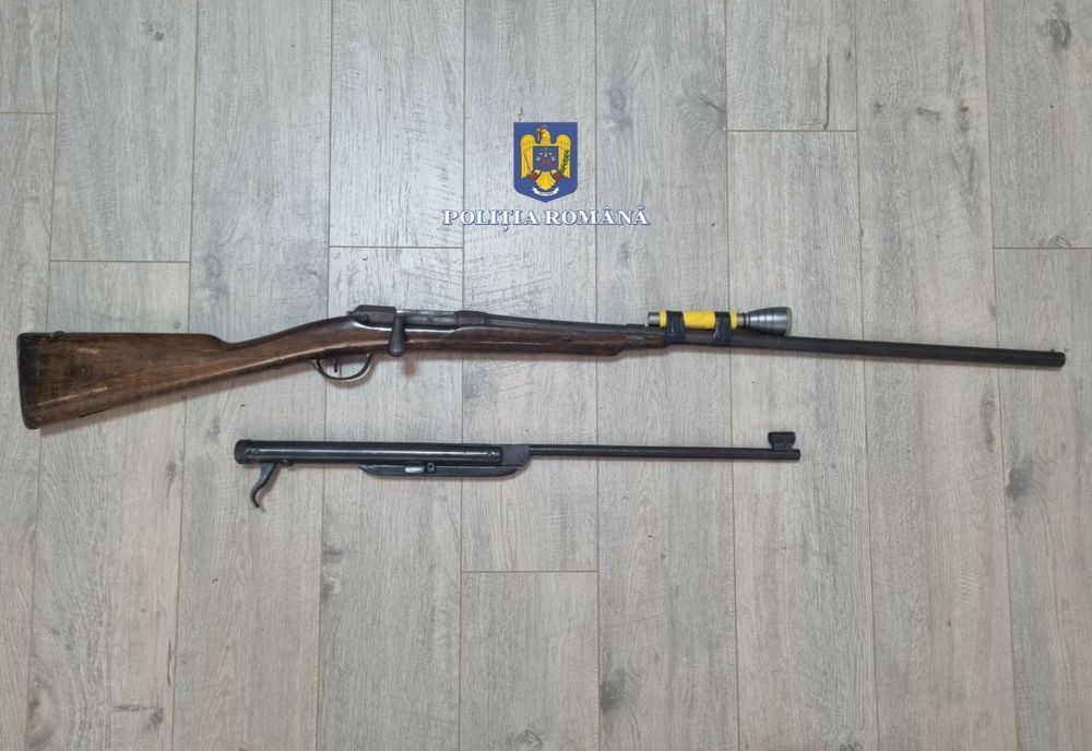 Reţinut pentru contrabandă calificată şi nerespectarea regimului armelor şi muniţiilor
