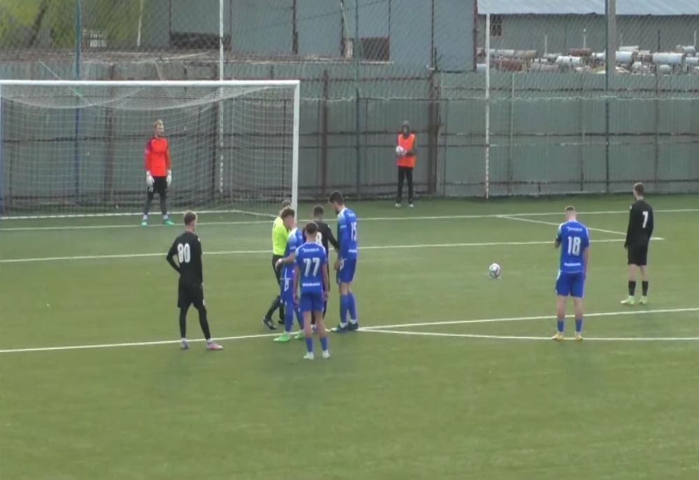 Metalul Buzău și CSM Rm. Sărat au terminat la egalitate derby-ul din etapa a 14-a