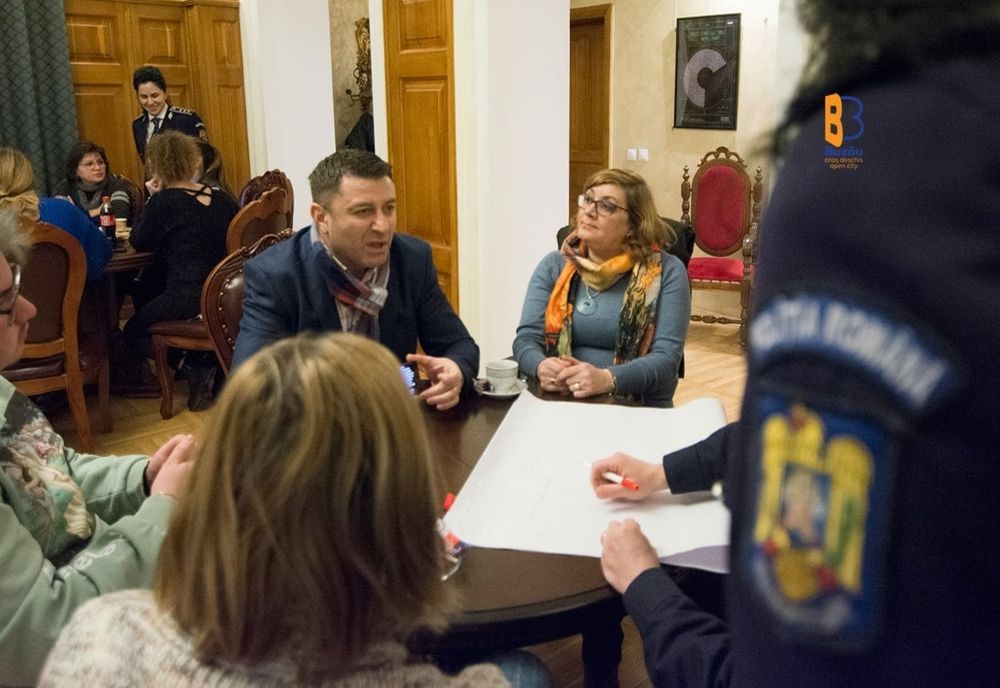 Siguranţa mediului şcolar buzoian, prioritate constantă a factorilor instituţionali cu atribuţii în domeniu