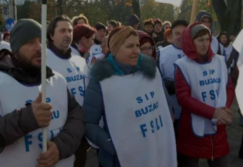 Sindicaliști din învățământul buzoian vor ieși mâine în stradă