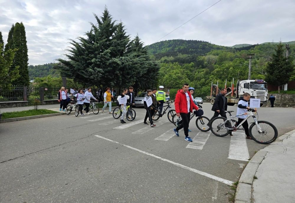 Elevi din 7 județe au participat la Concursul de educație rutieră ”Cupa Nehoiului”