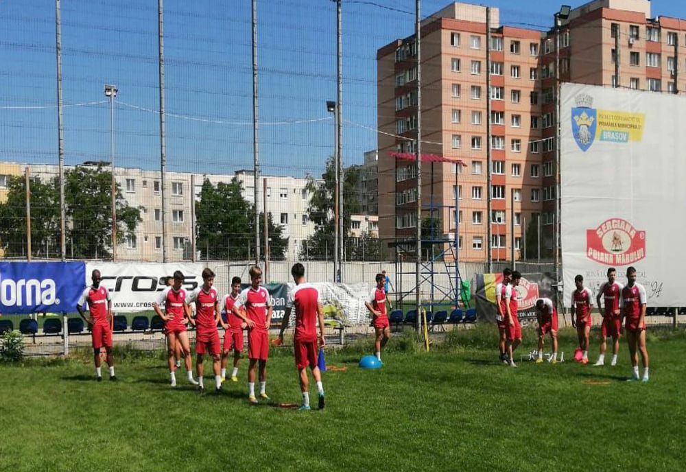Gloria Buzău a câștigat cu 15-0 primul amical din cantonamentul de la Poiana Brașov