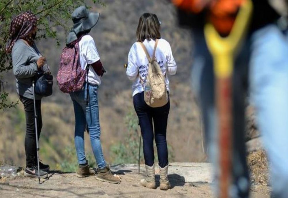 VIDEO MEXIC: DESCOPERIREA A 48 DE SACI CU RESTURI UMANE