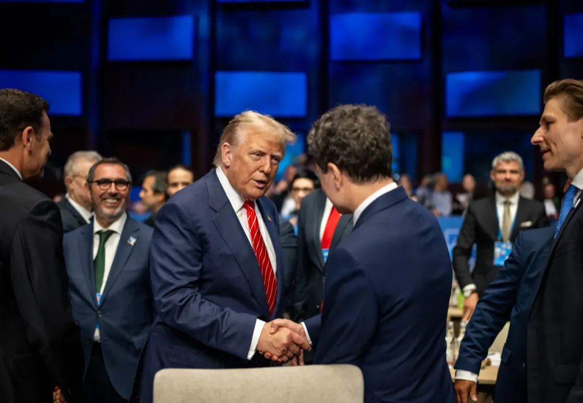 România îl invită pe Donald Trump la Summitul B9+ de la București. Cine ar putea veni în locul său în cazul unui refuz